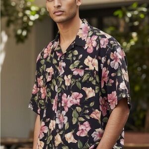 Men's Pusser’s Floral Short-Sleeve Button-Up Shirt Size L